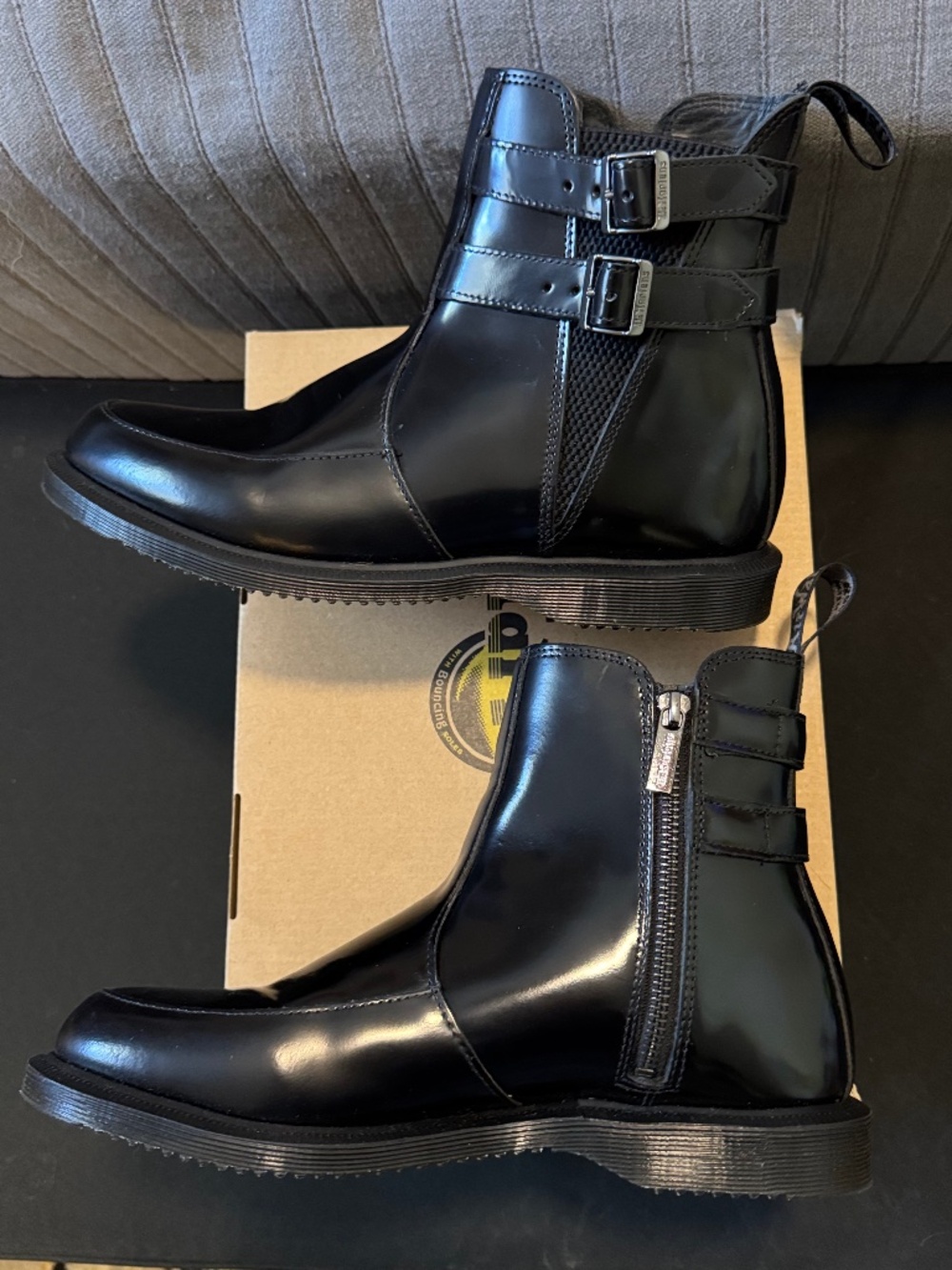 Dr. Martens Flora 2 Chelsea Boots